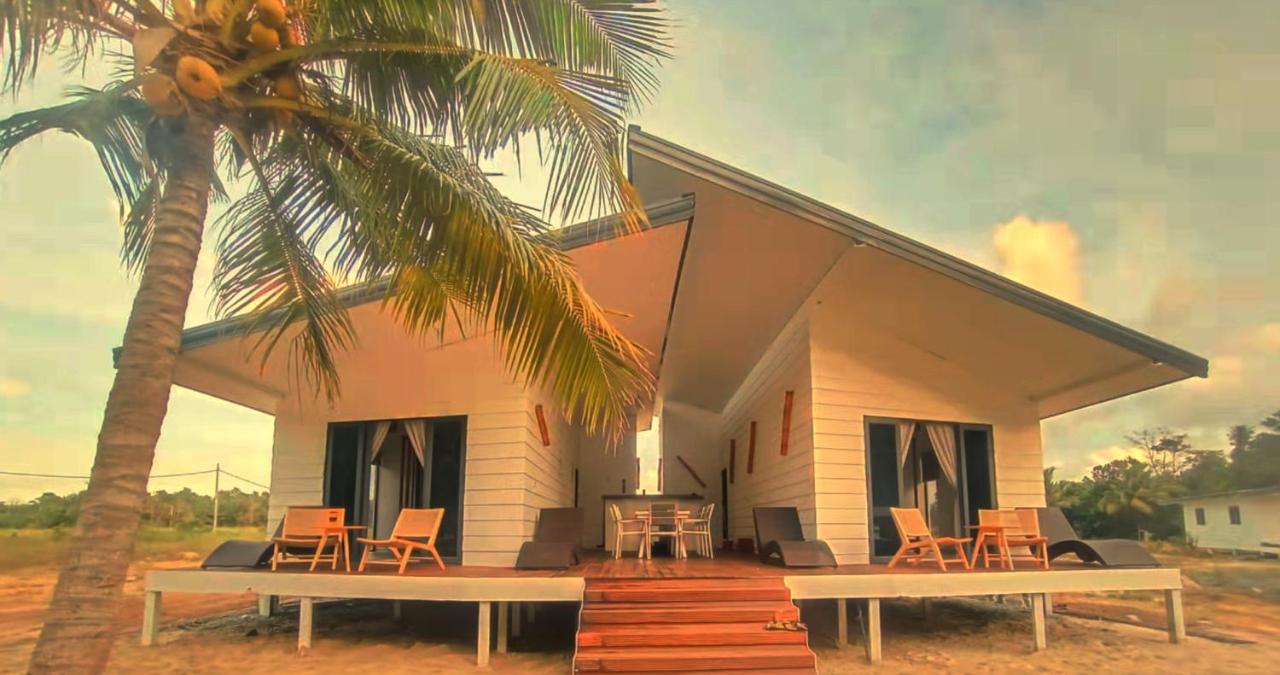 Eagle Bay Retreat Borneo Beach Villas Beach Front Kumbatang Esterno foto