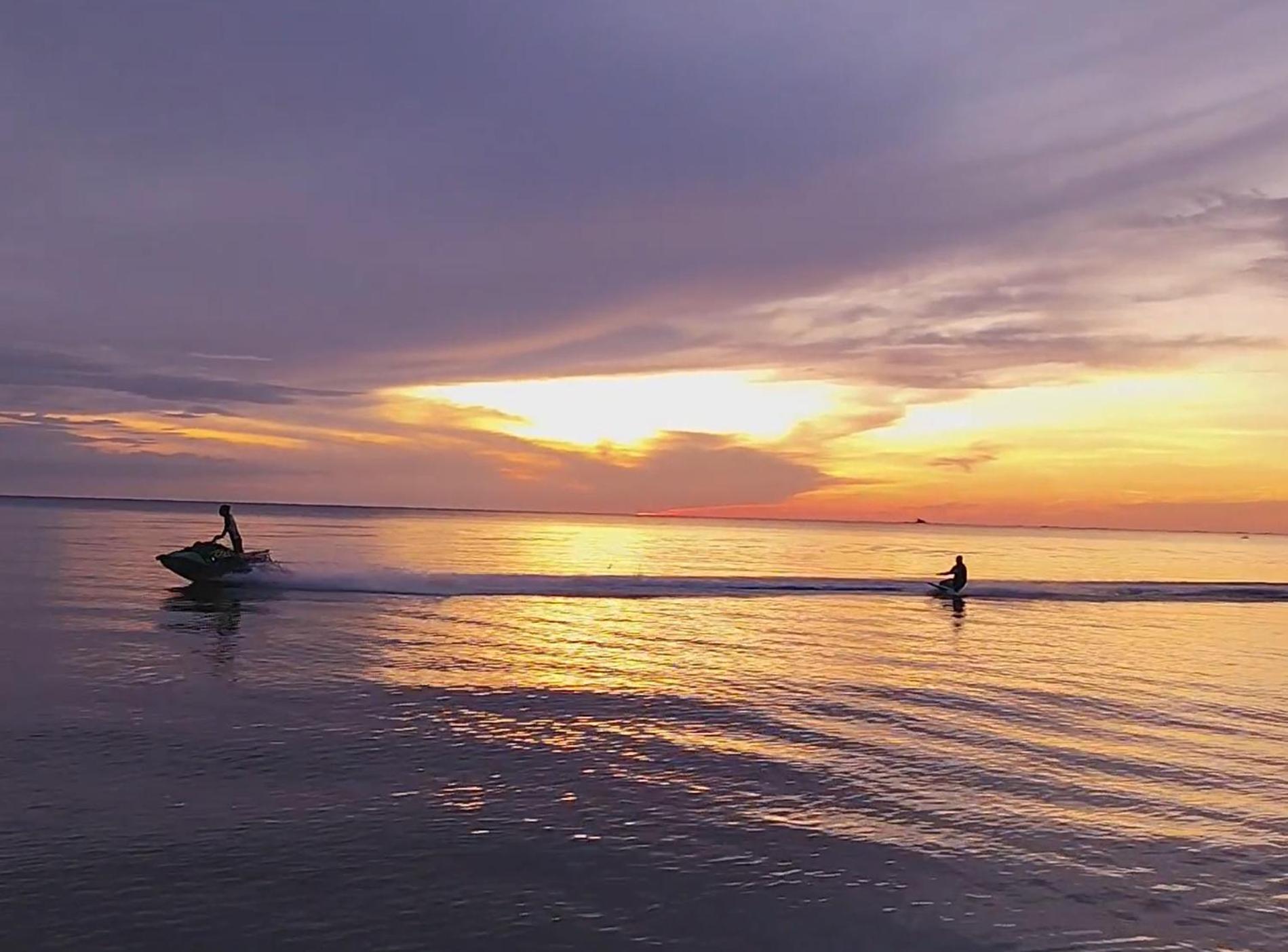 Eagle Bay Retreat Borneo Beach Villas Beach Front Kumbatang Esterno foto